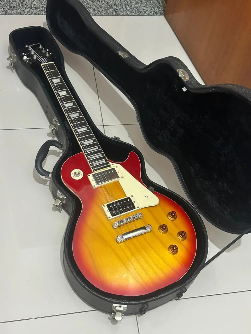9411】 Epiphone Les Paul 100 チェリーサンバースト Guitarra