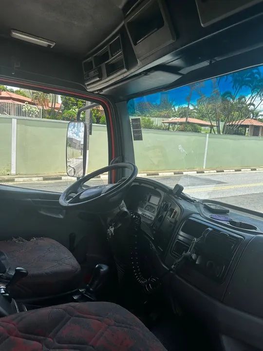 Caminhão Mercedes Benz Atego 1718 - Foto 6