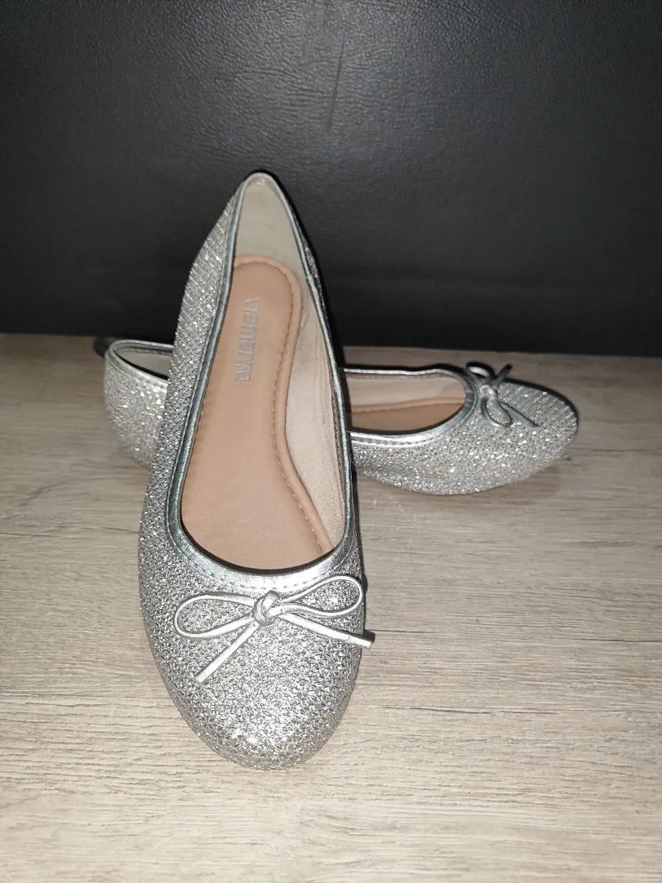 Sapatilha Prateada com Glitter Via Marte 