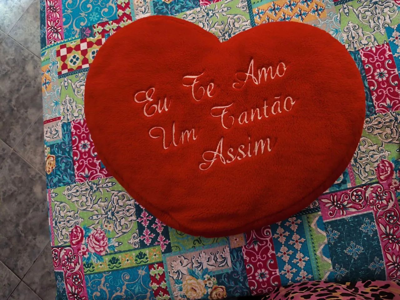 Almofada de formato de coração 