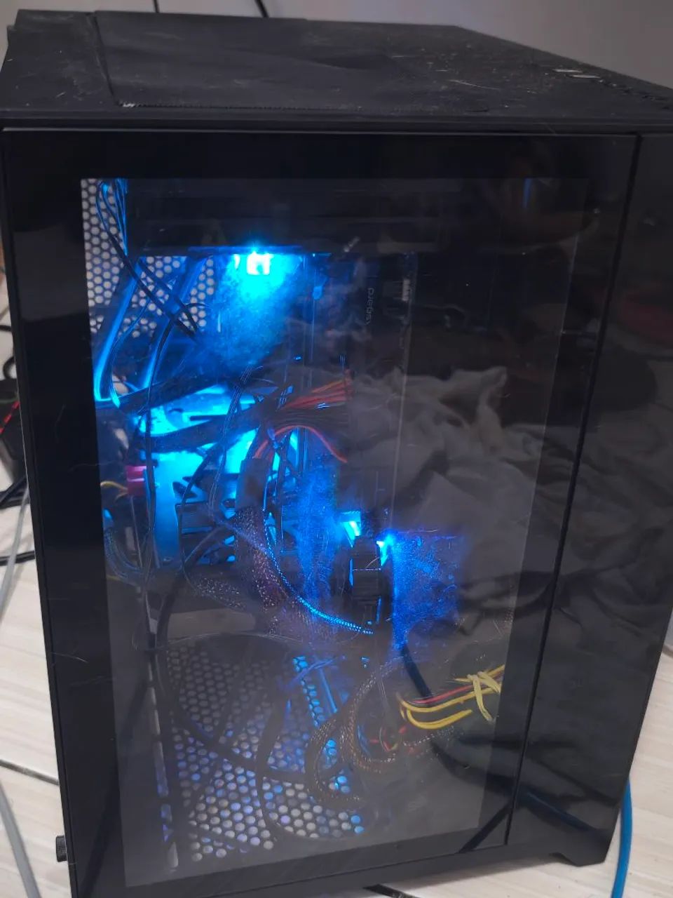 ? Complete PC Gamer + Monitor - RTX 4060 Ti64739265200002122