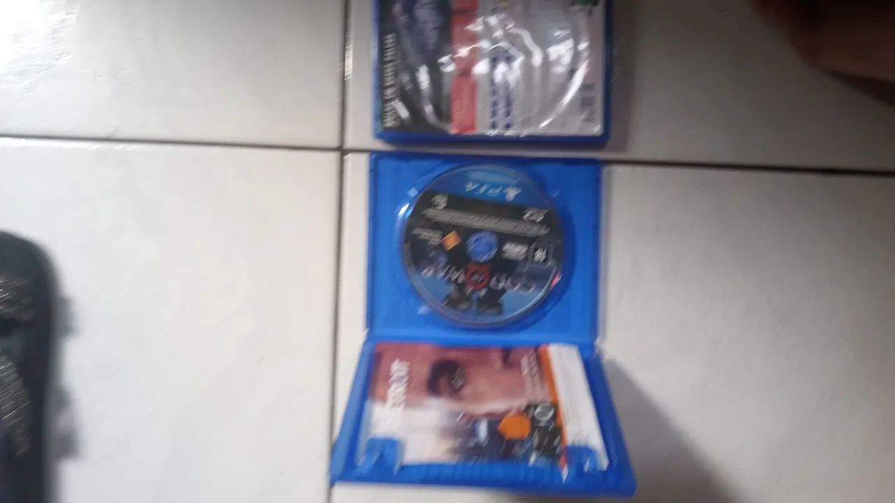 Combo  (PS4) - FIFA 20 e God of War 2018 -Seminovo - Foto 4