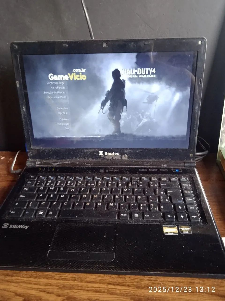 Notebook Itautec  - Foto 2