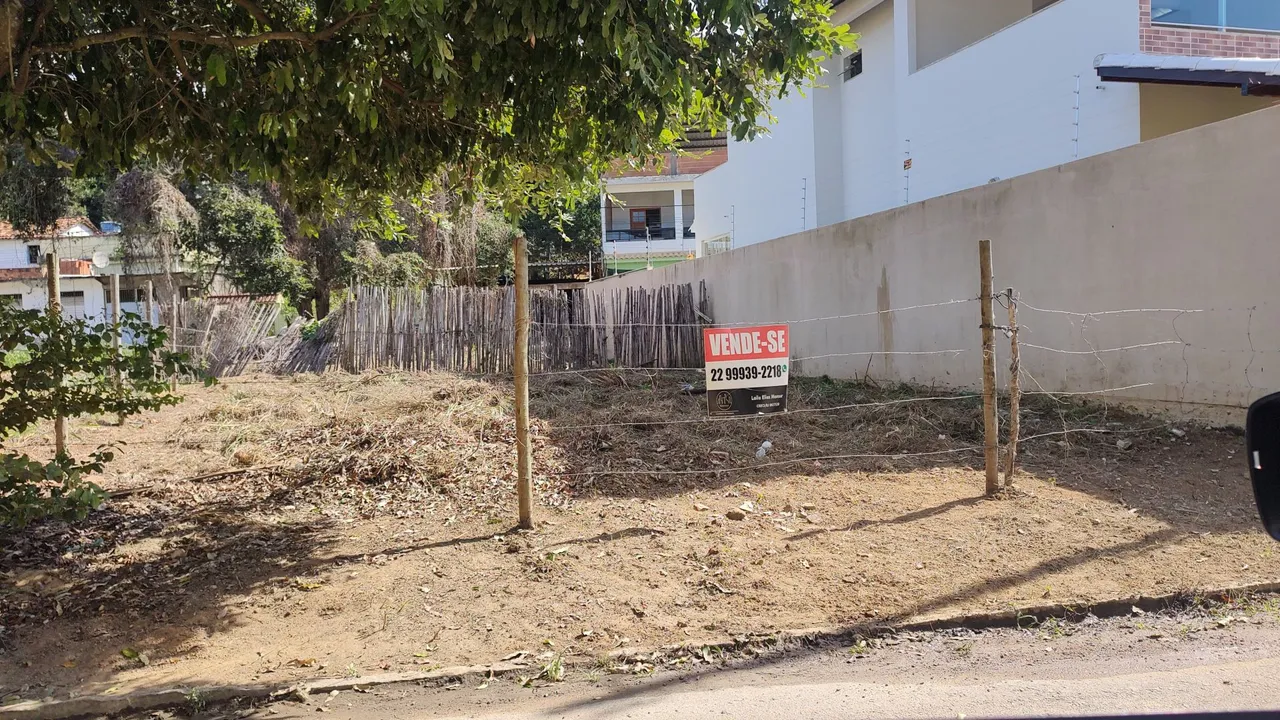 Terreno na avenida Eiras em Miracema