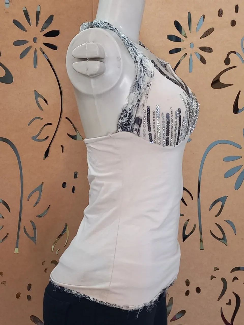 blusinha frente única com paetê - Foto 2