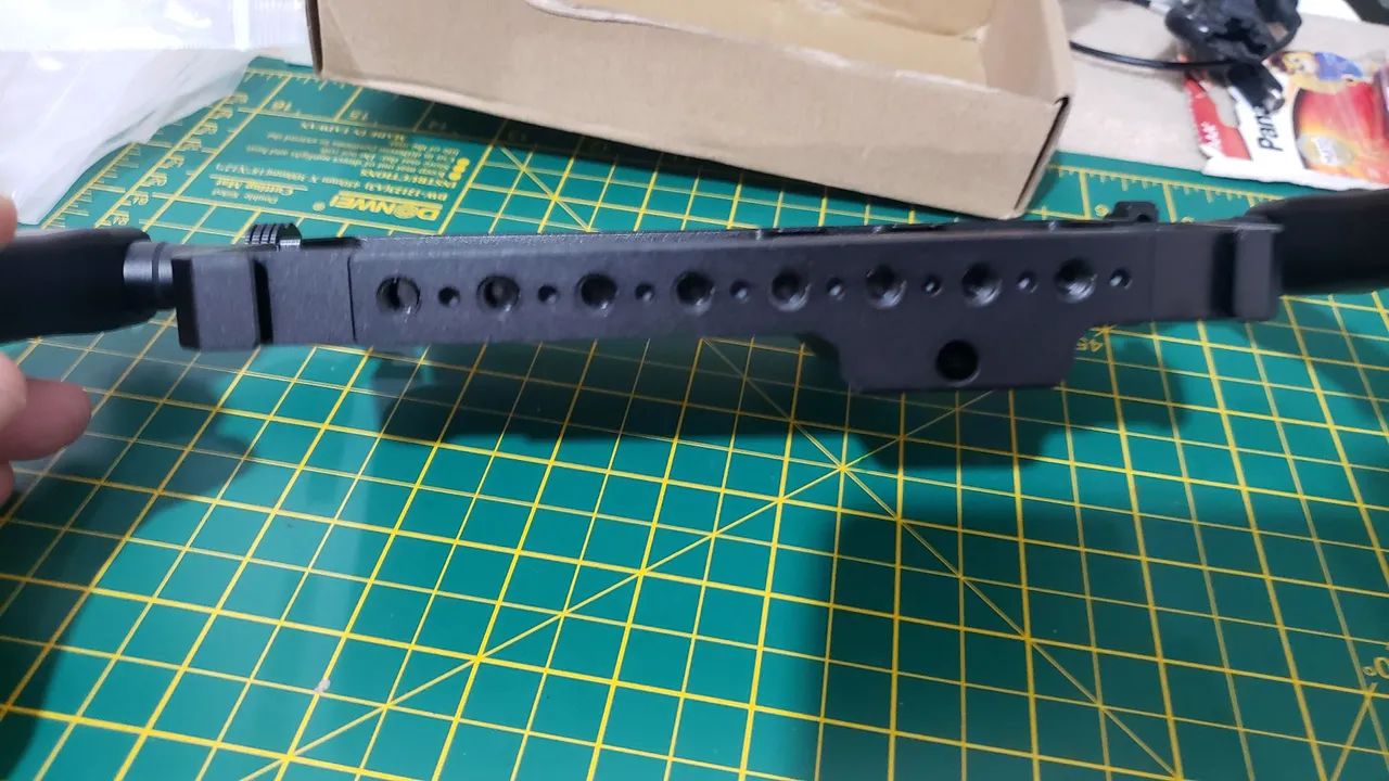 CAGE SMARTPHONE  UNIVERSAL EM METAL - Foto 4