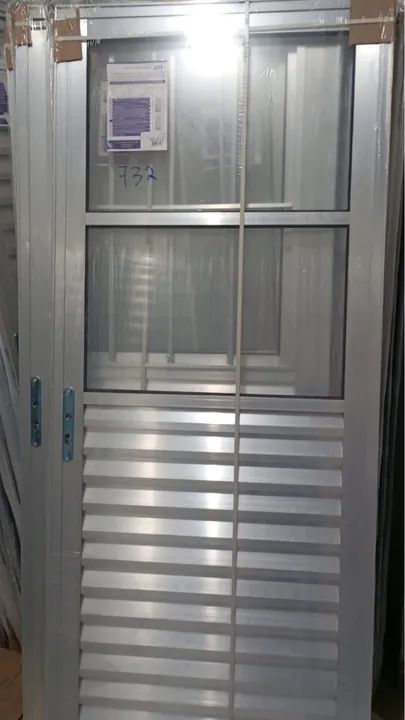 Porta de Alumínio sem grade vidro liso Leia a descrição 