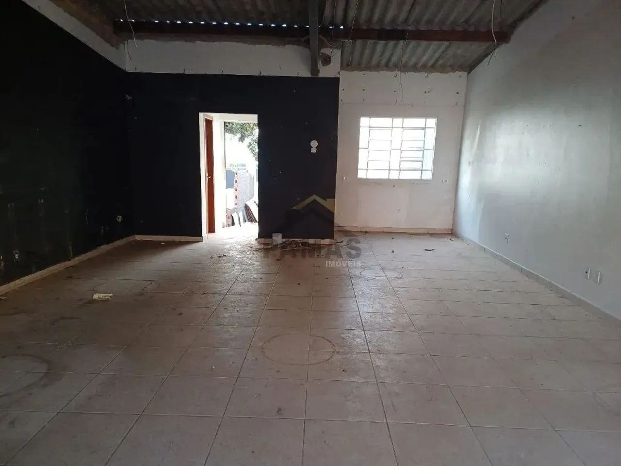 São 02 pequenos salões e excepcional terreno no centro de Vinhedo/SP - Foto 4