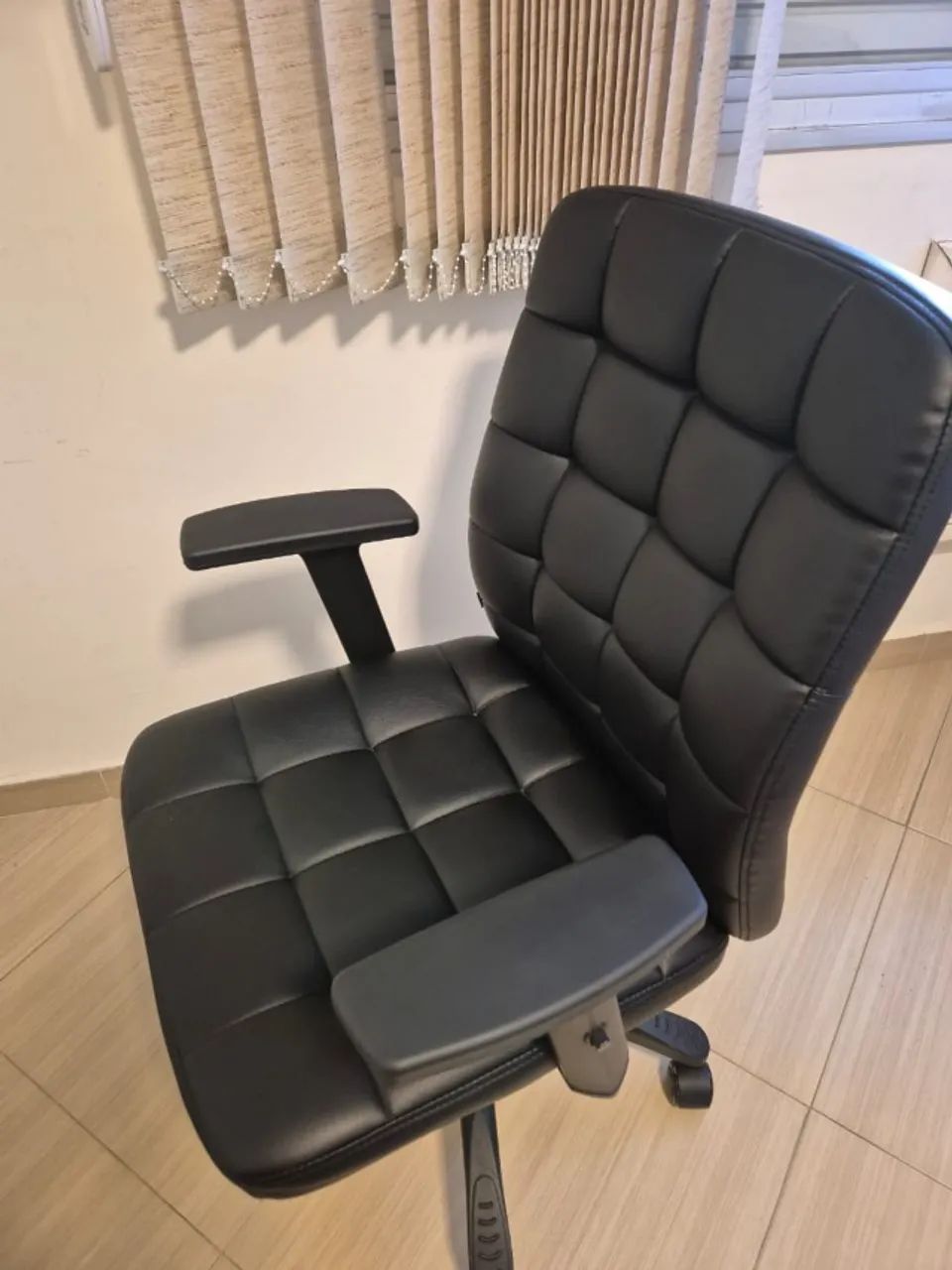 Cadeira escritório preta - Foto 2