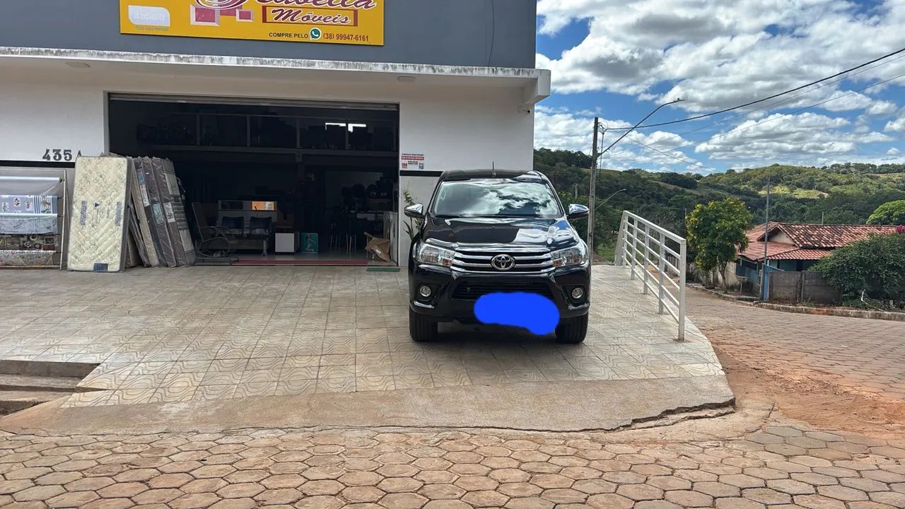 Hilux SRV, único dono. 