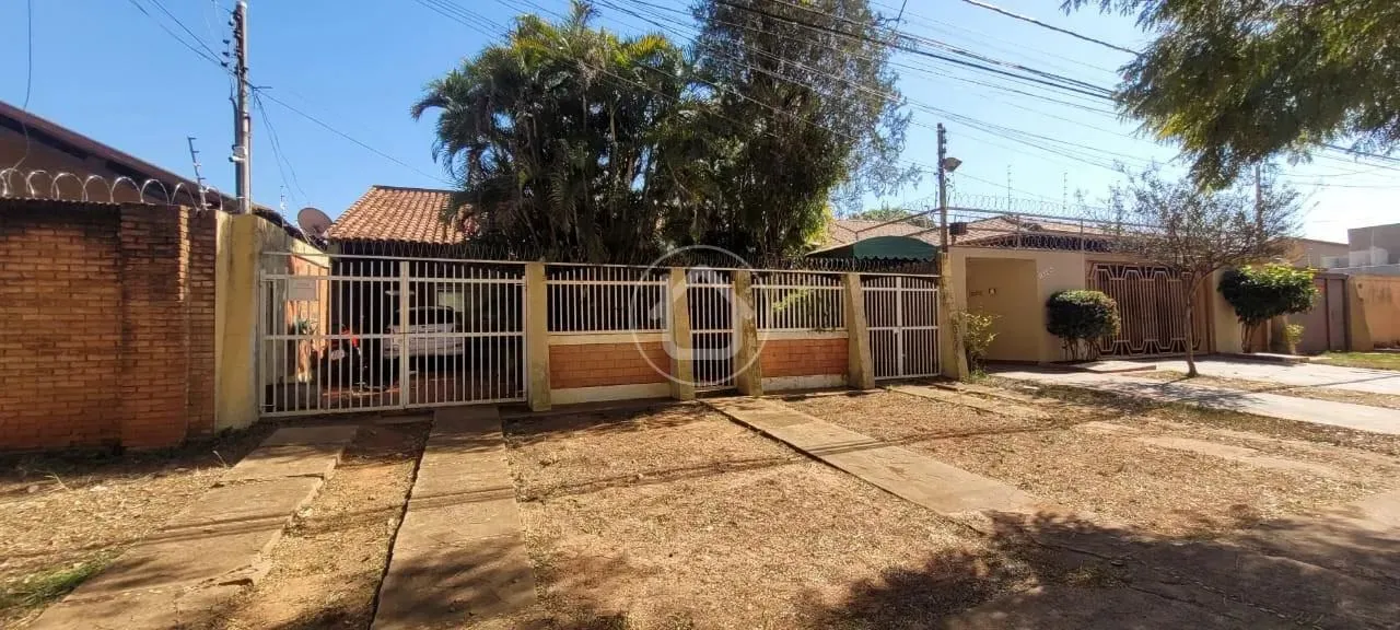 CASA 4 DORMS /3 SUITES OPORTUNIDADE