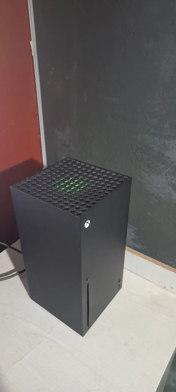 Xbox series x semi novo com caixa origina e com jogos digital - Foto 2