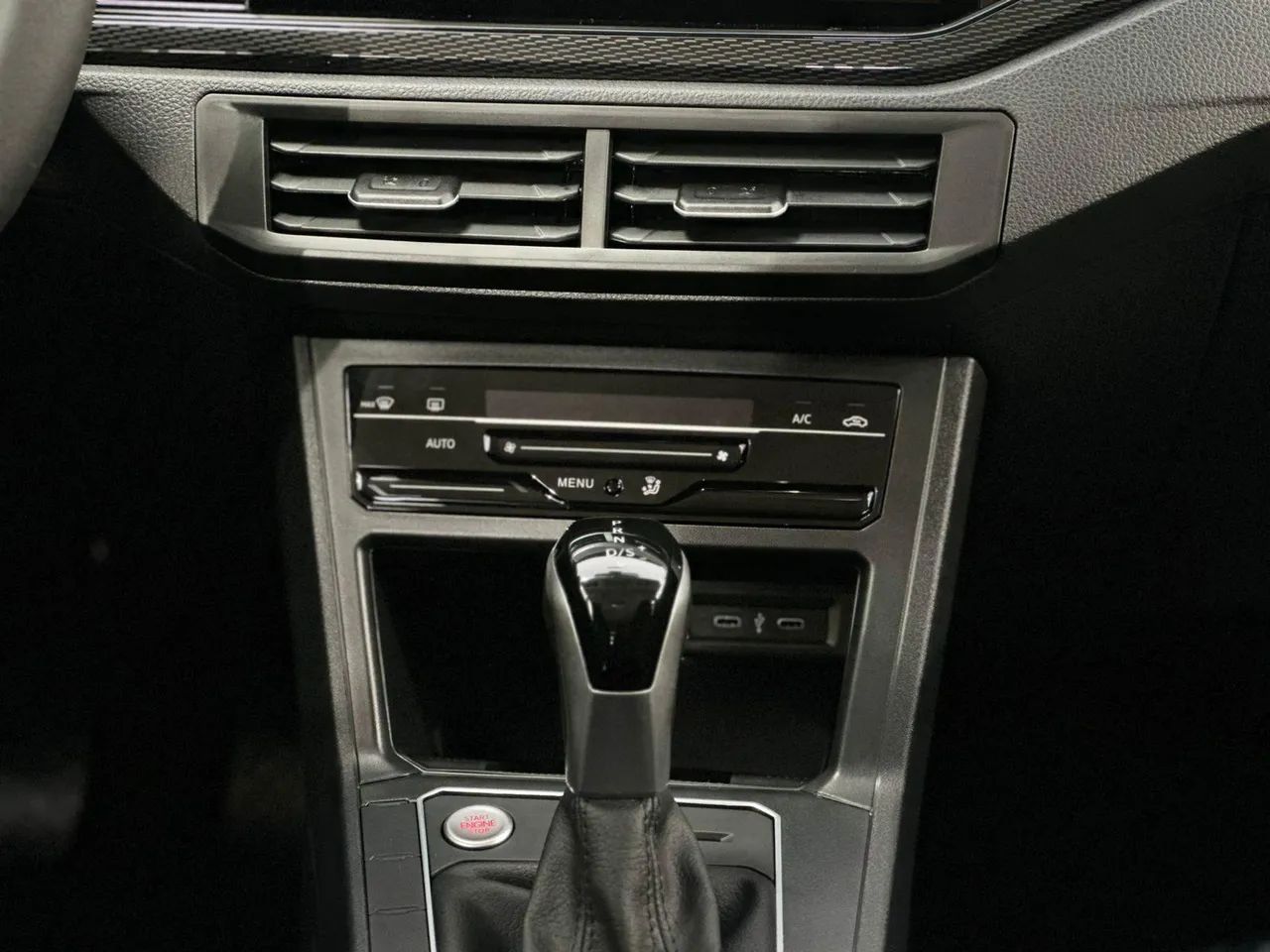 POLO HIGHLINE 1.0 TURBO FLEX CINZA 2025/2026 - Foto 9