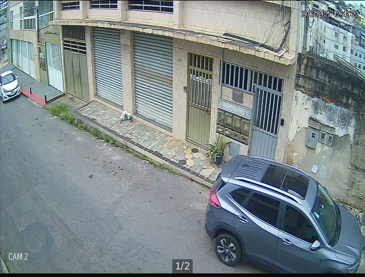 Alugo loja ampla no coração de Campo Grande