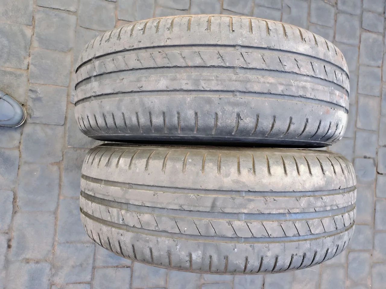 Pneus 195/65 R15