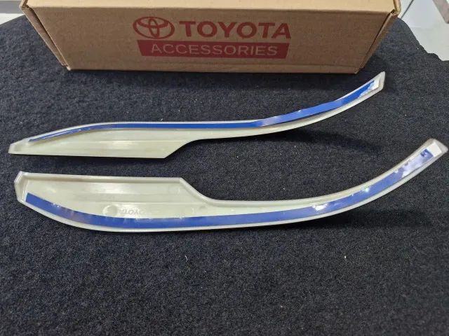 Par Aplique do retrovisor com pisca marrom Toyota corolla Cross 2022 a 2024 Original - Foto 2