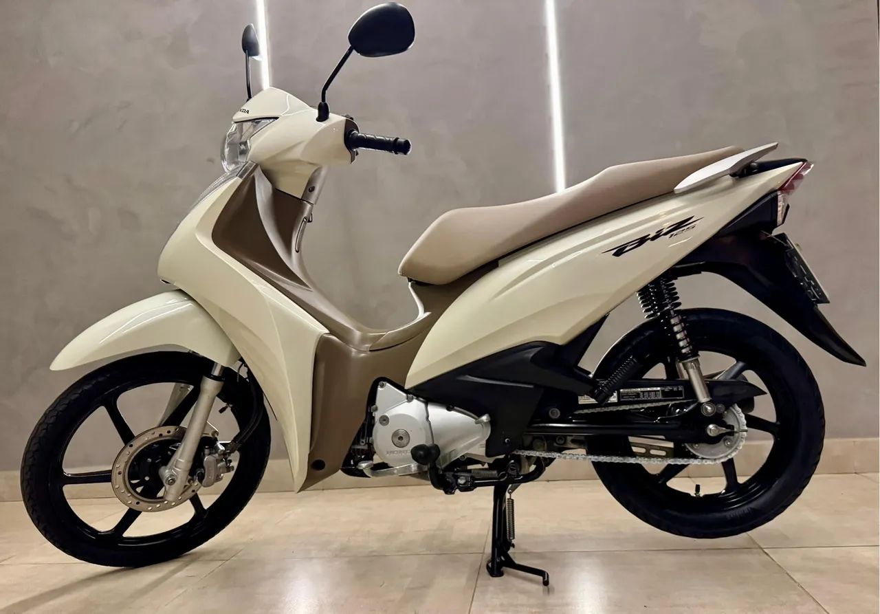 Honda Biz ex 125 branco pérola caramelo 