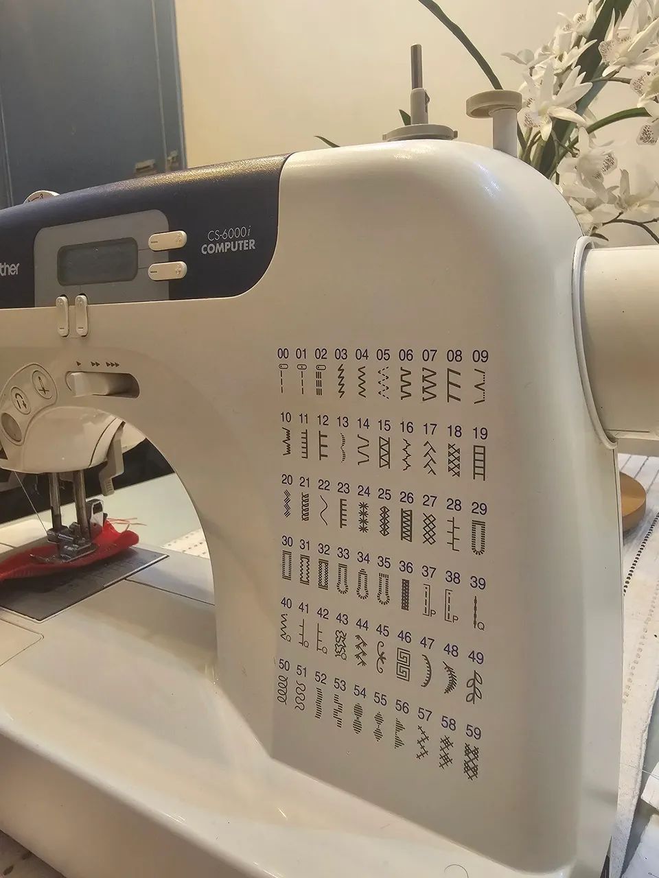 Máquina de Costura Brother CS6000i - Foto 4