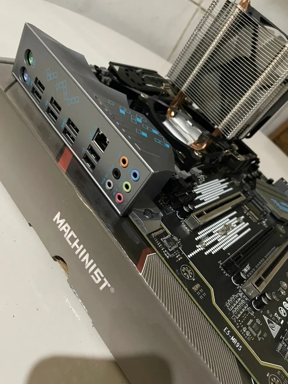Kit Xeon E5-2680 v4 + Placa-Mãe Machinist E5-MR9S + Cooler Torre