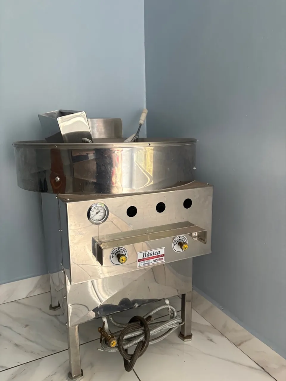 Fritadeira I Valor de fábrica R$7.000 - 0.70 BÁSICA SÓ ÓLEO GÁS 3 QUEIMADORES