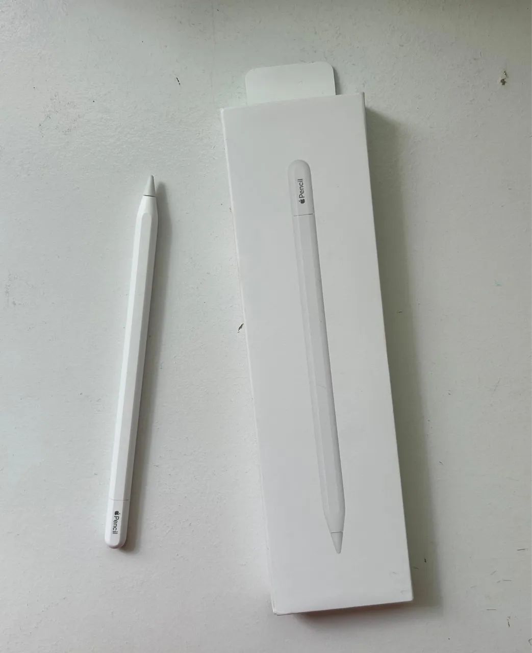 Apple Pencil USB-C - Periféricos e Acessórios de Computador