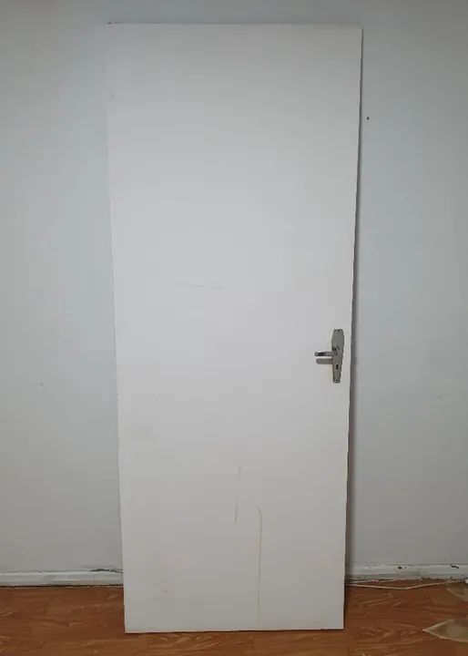 Porta Interna em Madeira com Fechadura