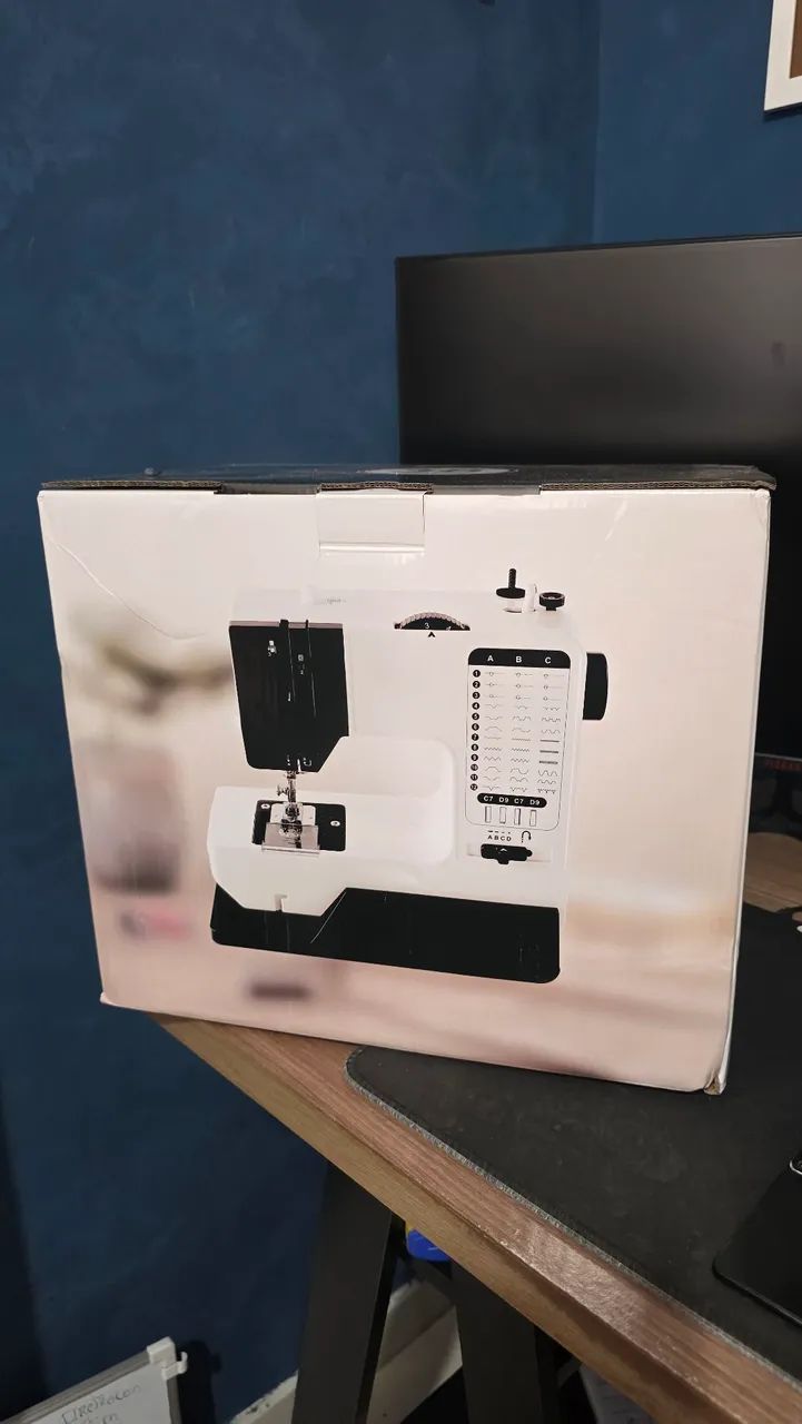 Máquina de Costura Doméstica (Nova na caixa) - Foto 5