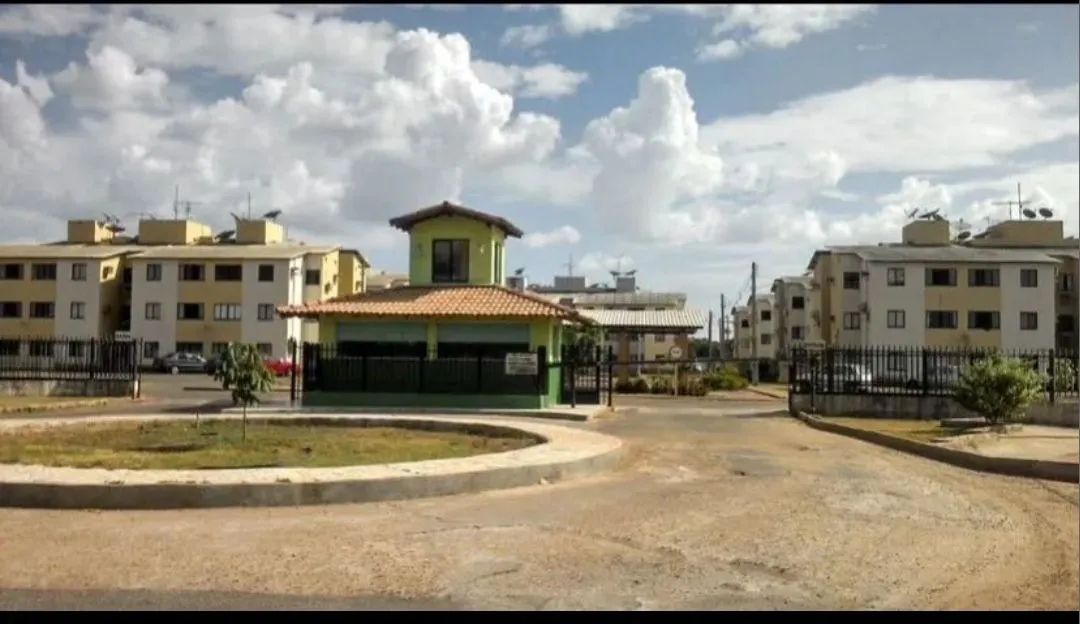 Apartamento em Condomínio Fechado com Piscina e Academia