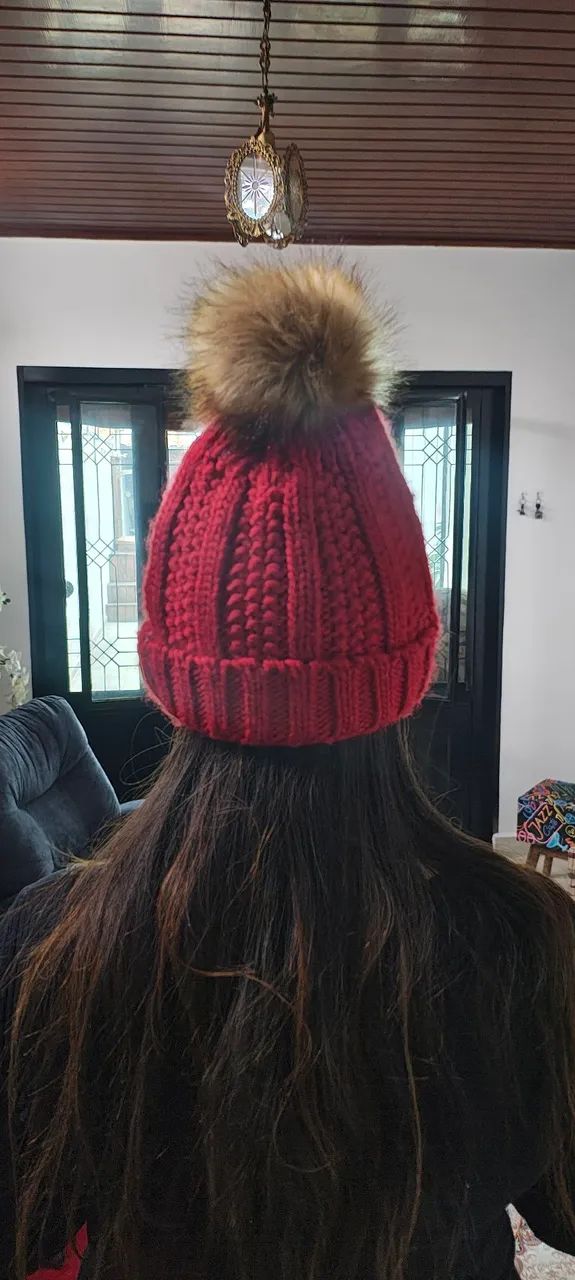 Toucas de lã com pompom - Foto 2