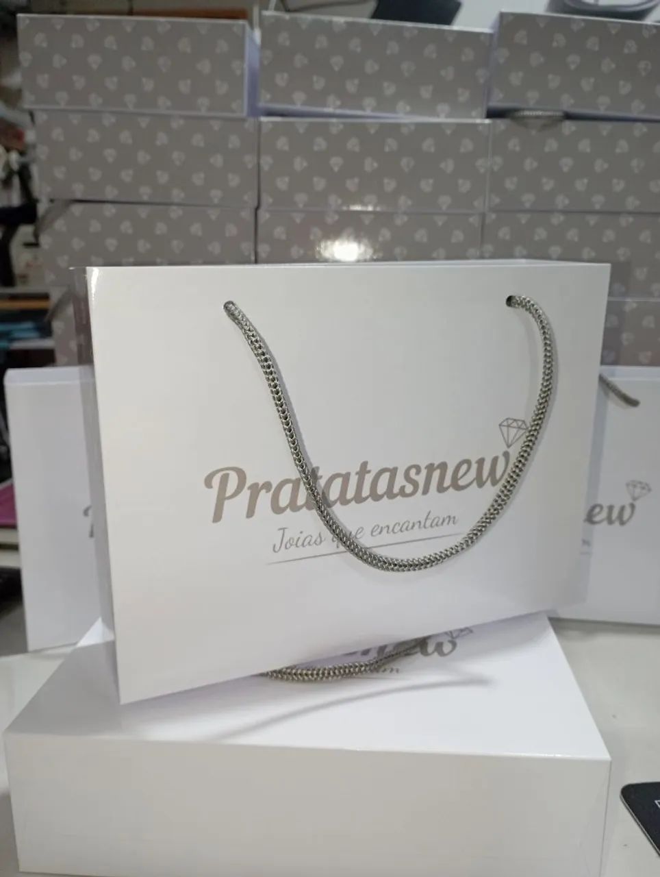 Sacola de Papel para Presente Prata