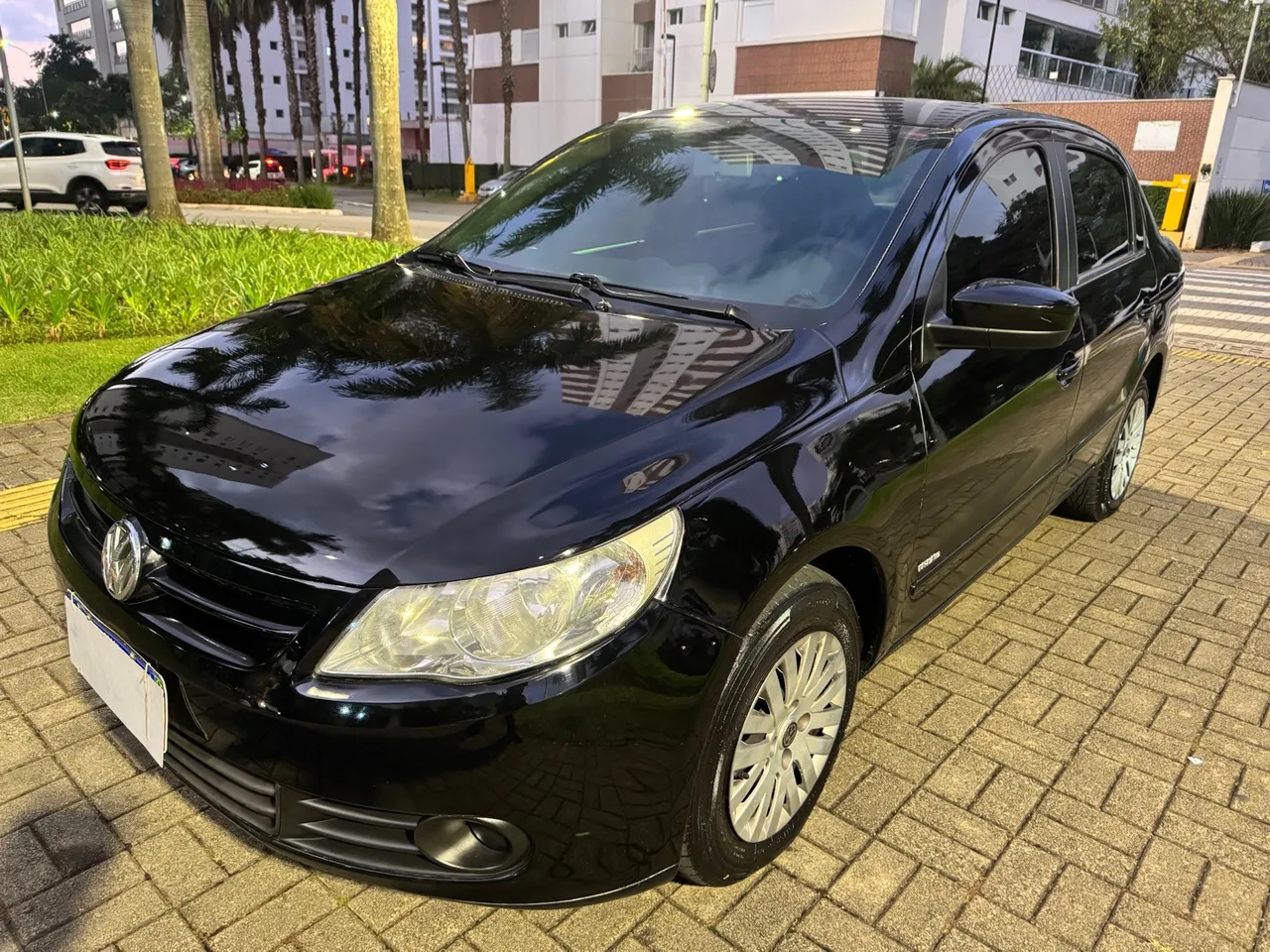 Voyage 1.0 Flex 2013 Completo