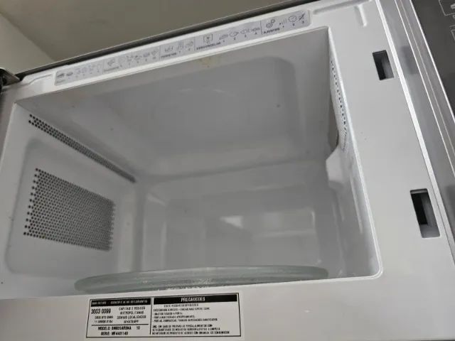 Micro-ondas Brastemp Inox 20L BMS20AR - 1 mês de uso + Nota Fiscal e Garantia - Foto 5