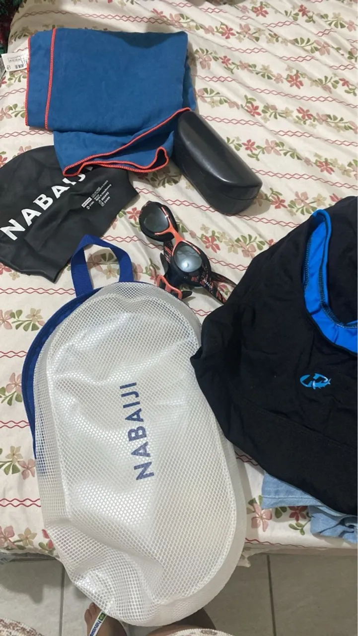 Kit Completo Natação: Touca, Óculos, Saco e Mais!