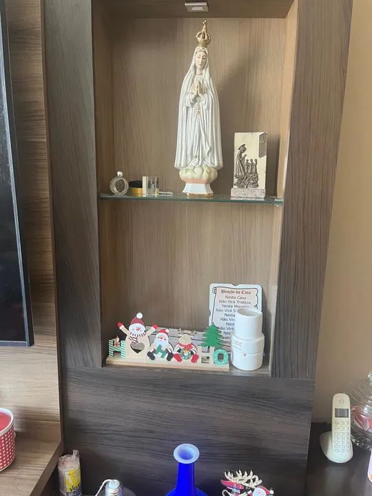 Rack de TV com prateleiras de vidro e Armários. - Foto 4