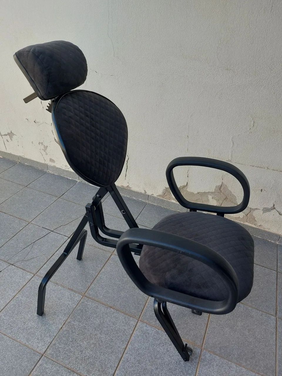 Cadeira para Maquiagem ou Podologia Preta com Apoio - Foto 2