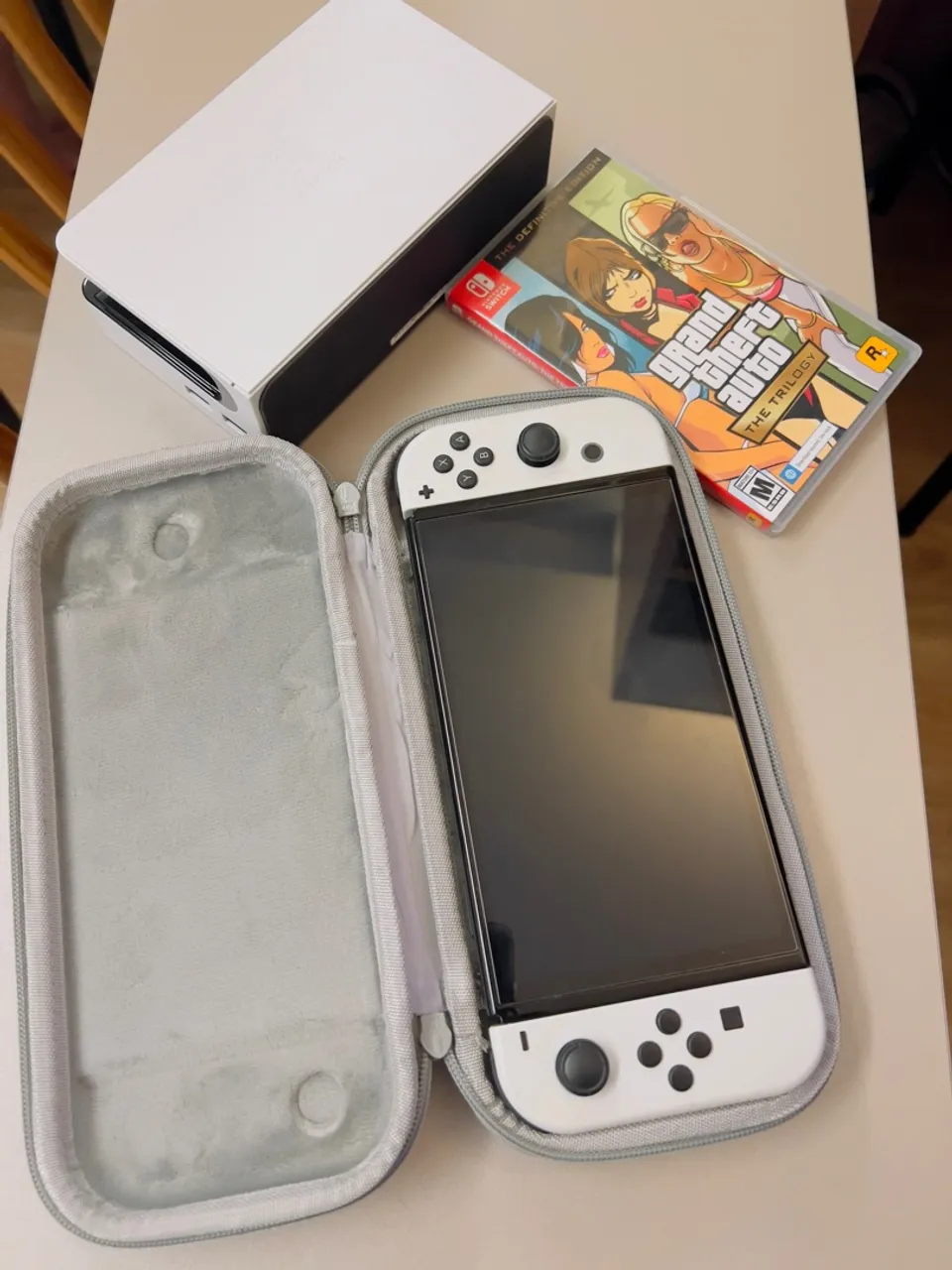 Nintendo Switch OLED