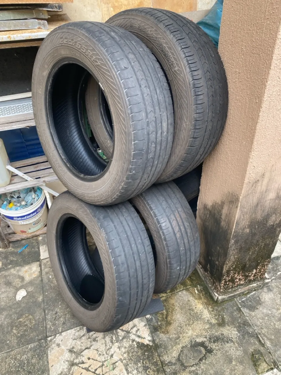 Pneu usado 225/65/17