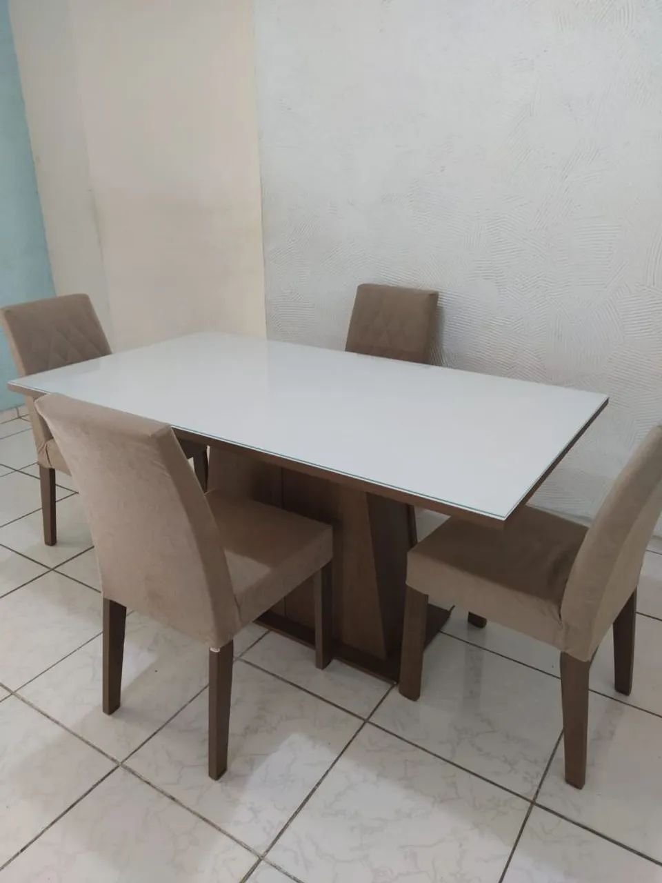 Mesa de Jantar com 4 cadeiras  - Foto 3