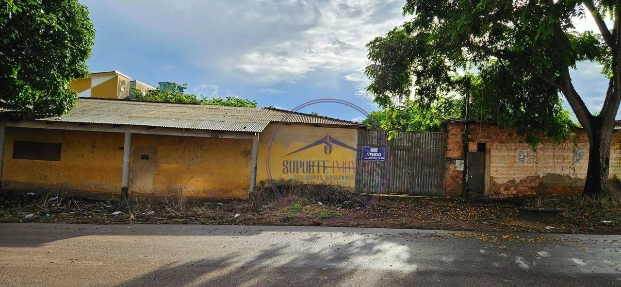VENDO 1.200 m² AGENOR DE CARVALHO.