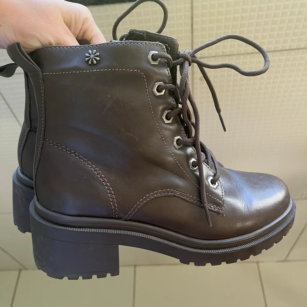 Bota Coturno em Couro - Foto 2