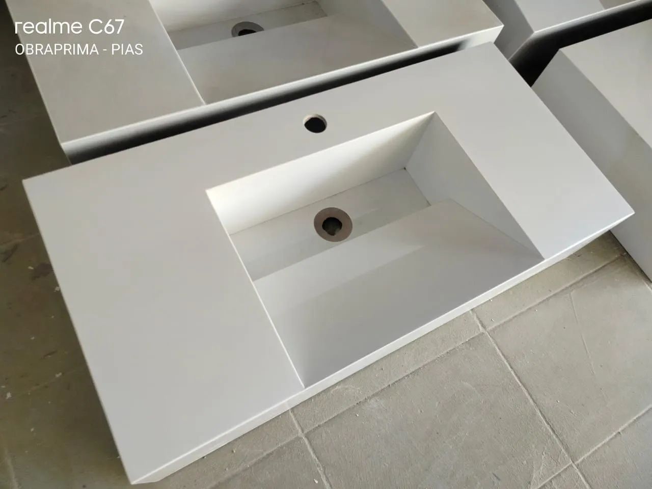 Pias de porcelanato medida 70×40 - Foto 4