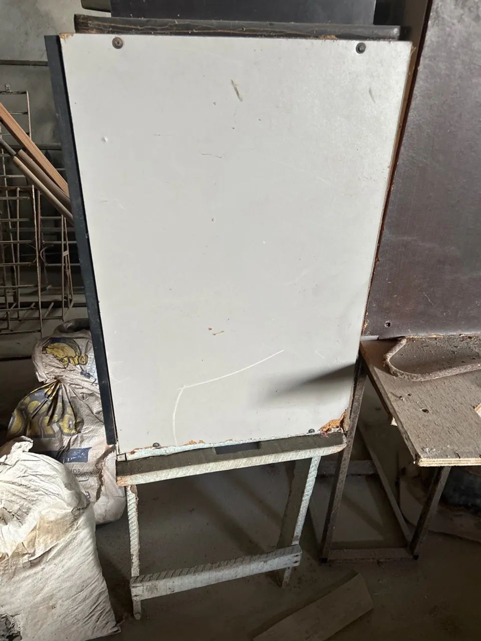 Armário com prateleiras em MDF Usado  - Foto 3