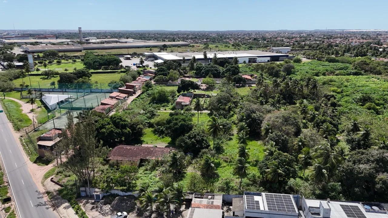 Terreno com 10.000 m2, BR 101, Zona Norte