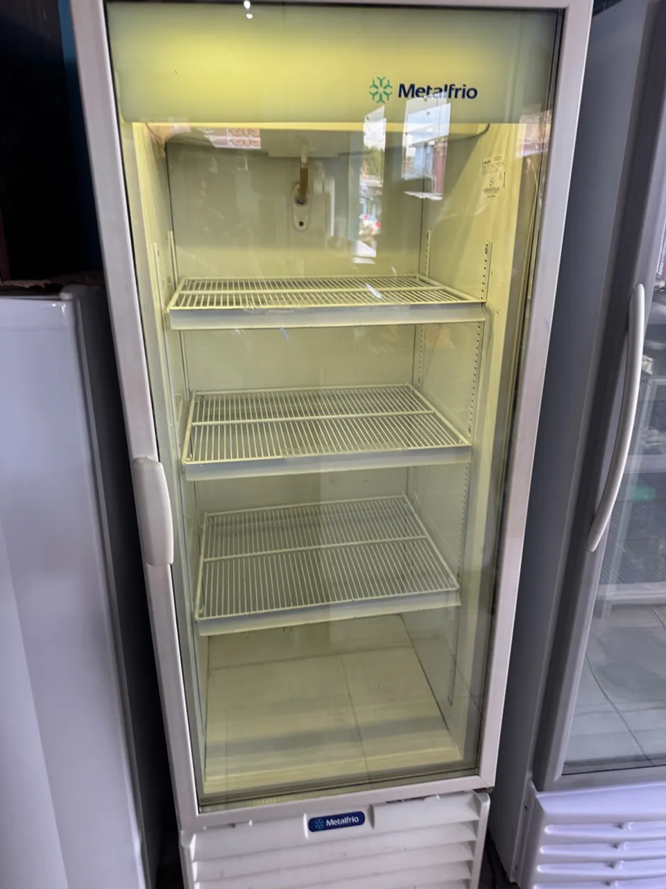 Freezer vertical expositor