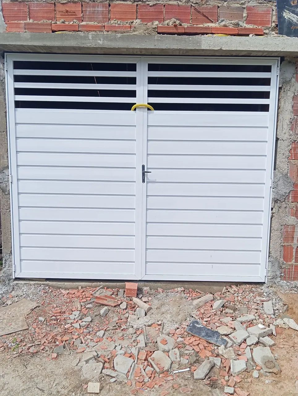 Portão de alumínio 330,00 m² - Foto 4