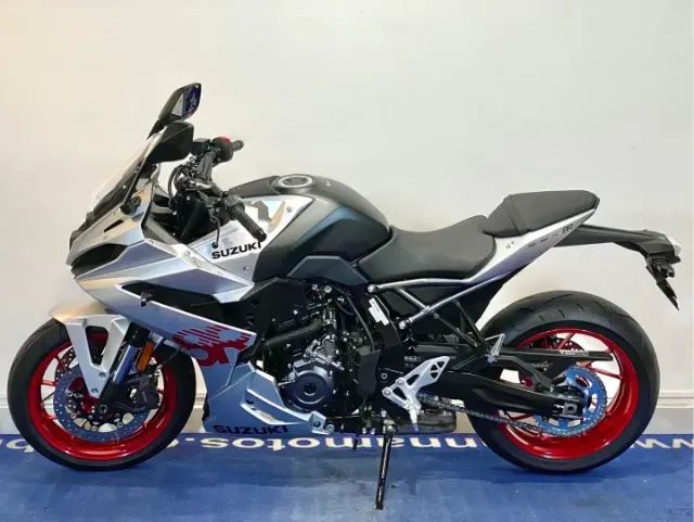 Suzuki Gsx-8s 2025 - 1442023083 | OLX