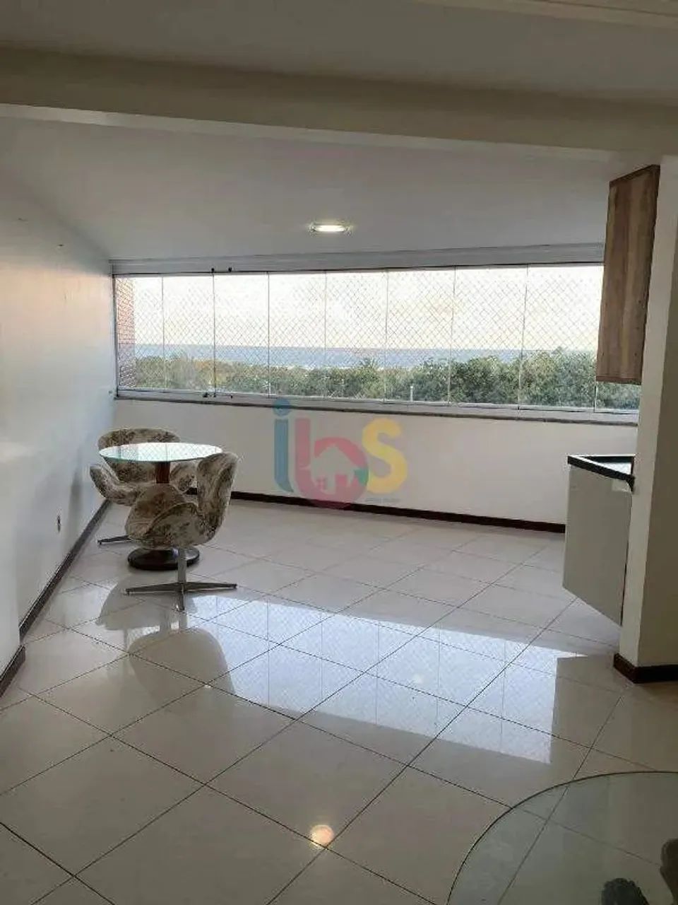 VENDO APARTAMENTO FRENTE MAR - Foto 2