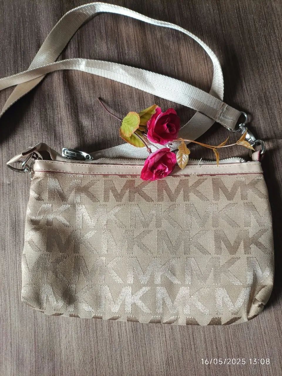Bolsa transversal Michel Kros - em perfeito estado - original. - Foto 2