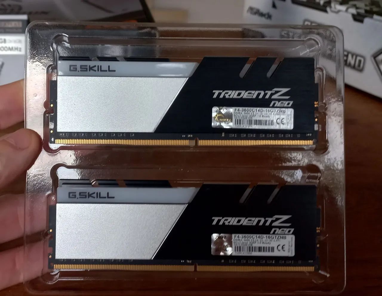 RAM CL 14, 3600mhz G.Skill Trident Z Neo (2x8GB) DDR4 - Memória