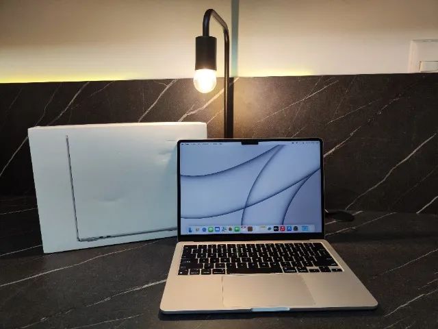 Apple MacBook Air M2 Prata 256GB de Armazenamento e 8GB de Ram - Foto 2